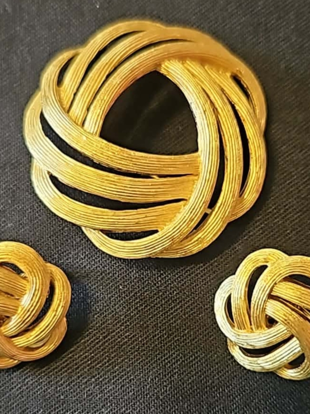 Trifari Gold Knot Vintage-Style Brooch and Clip-On Earrings Set
